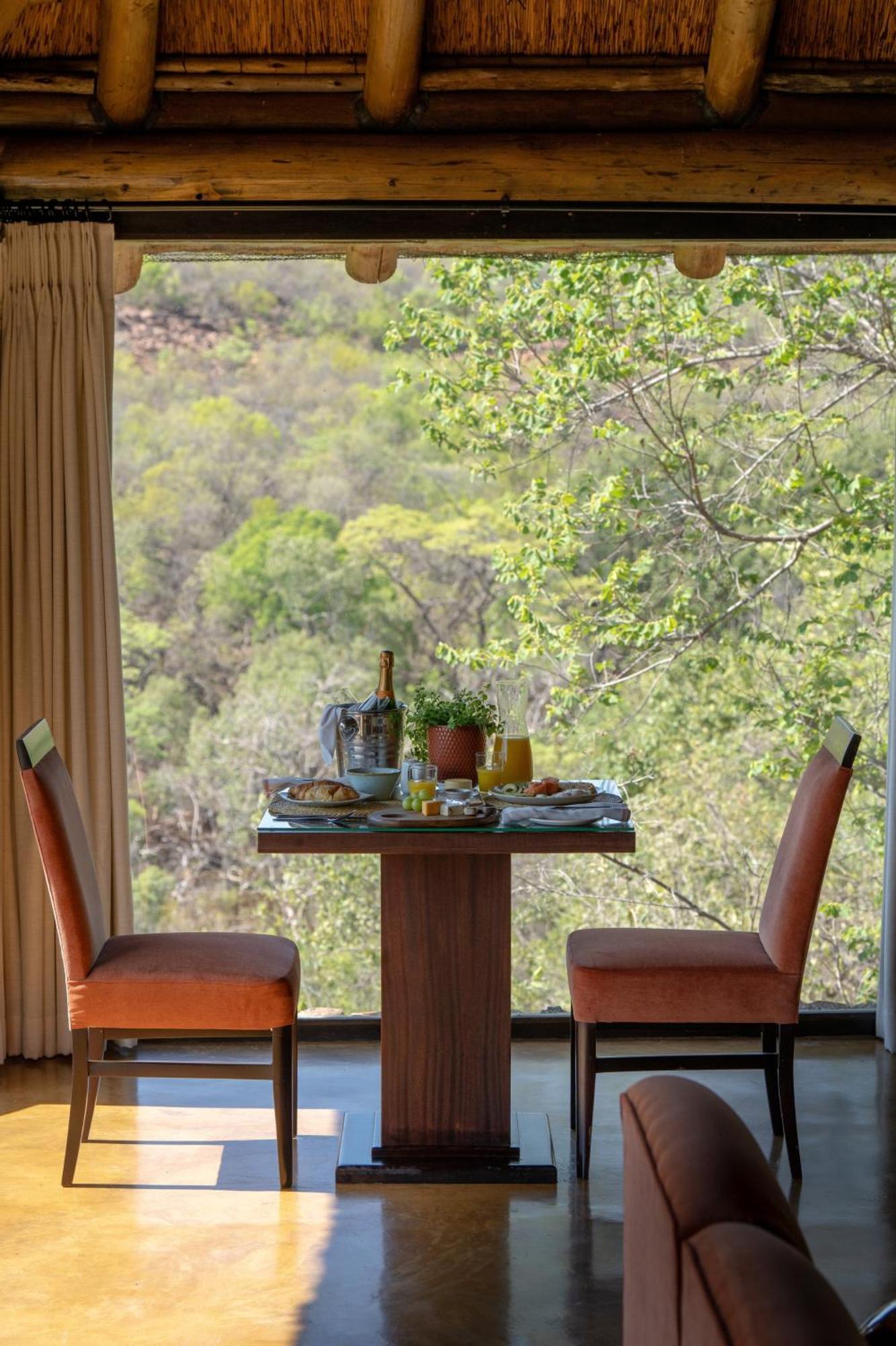 Sediba Luxury Safari Lodge Welgevonden Game Reserve ภายนอก รูปภาพ